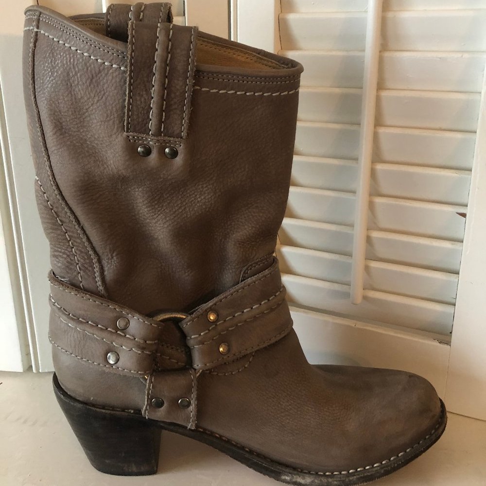 Frye Boots- Barely Worn 7 1/2